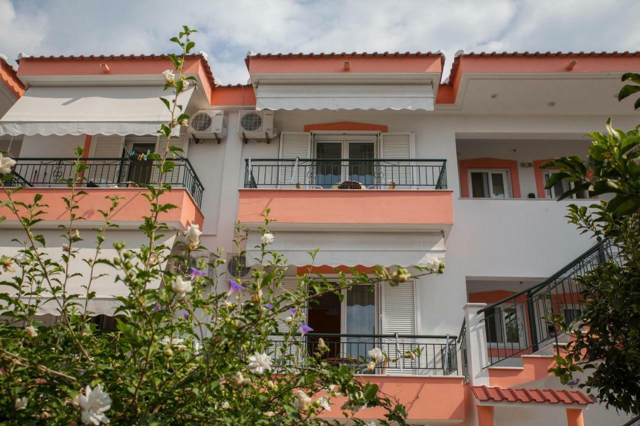 Marmaron Rooms Agiokampos  Exterior photo