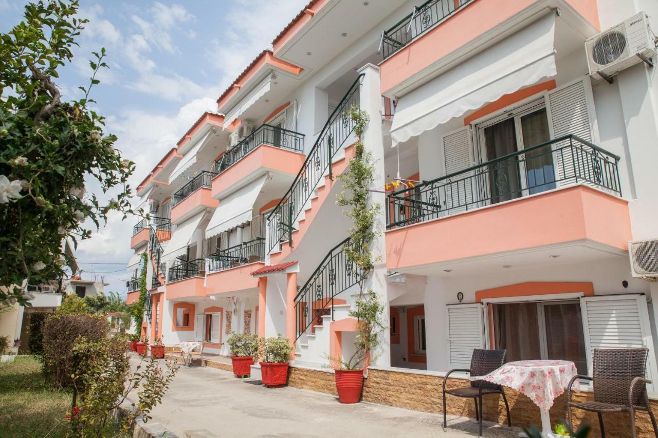 Marmaron Rooms Agiokampos  Exterior photo